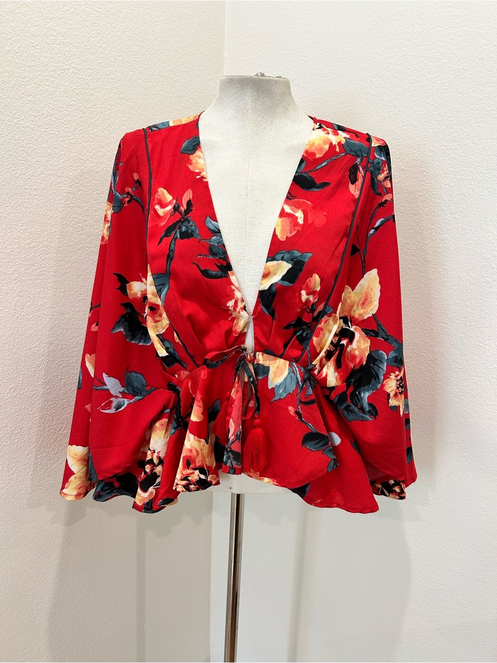 Band of the Free Floral Tassel Tie Peplum Boho Blouse Top M NWT